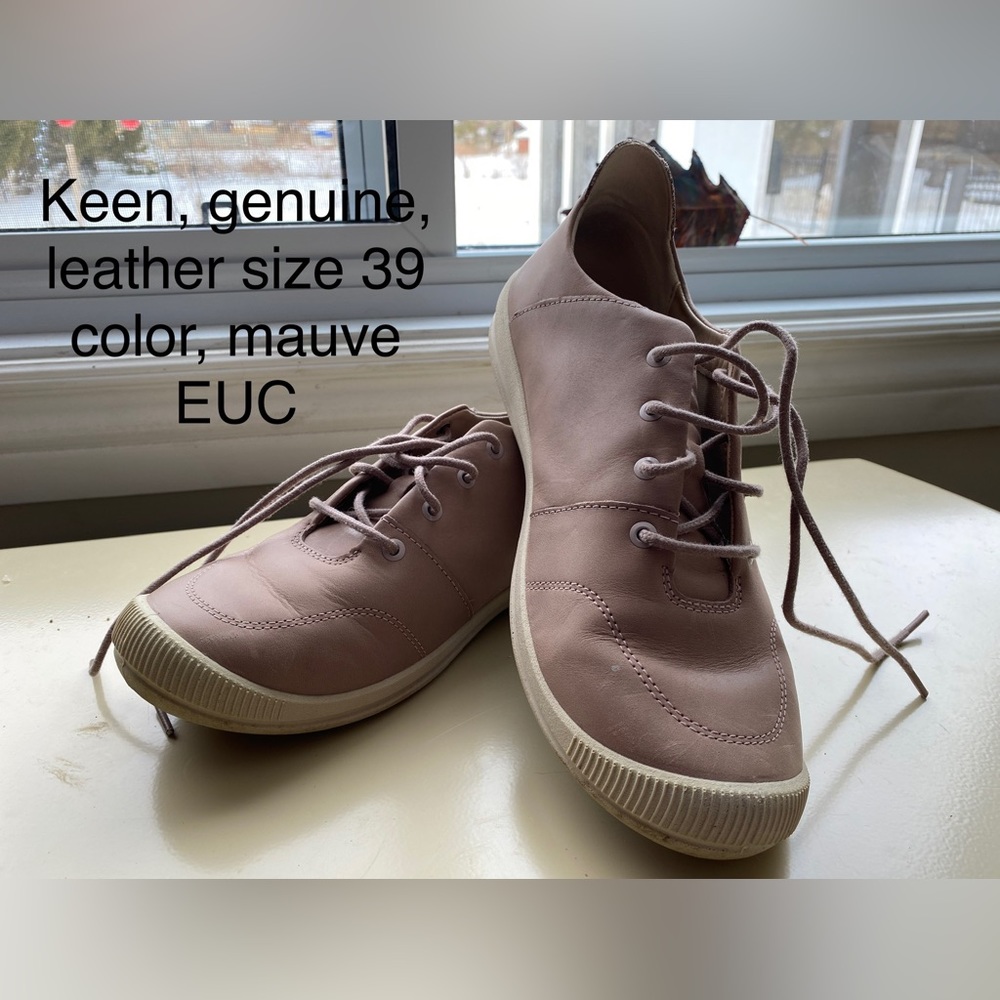 EUC Keen Mauve Fashion Sneaker